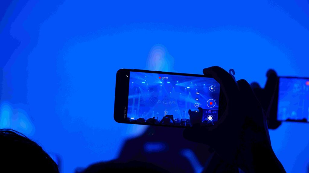 Create YouTube content to earn online